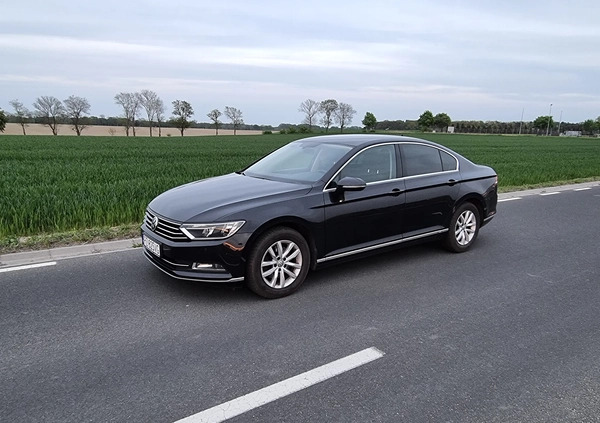 Volkswagen Passat cena 52000 przebieg: 198000, rok produkcji 2016 z Radom małe 37
